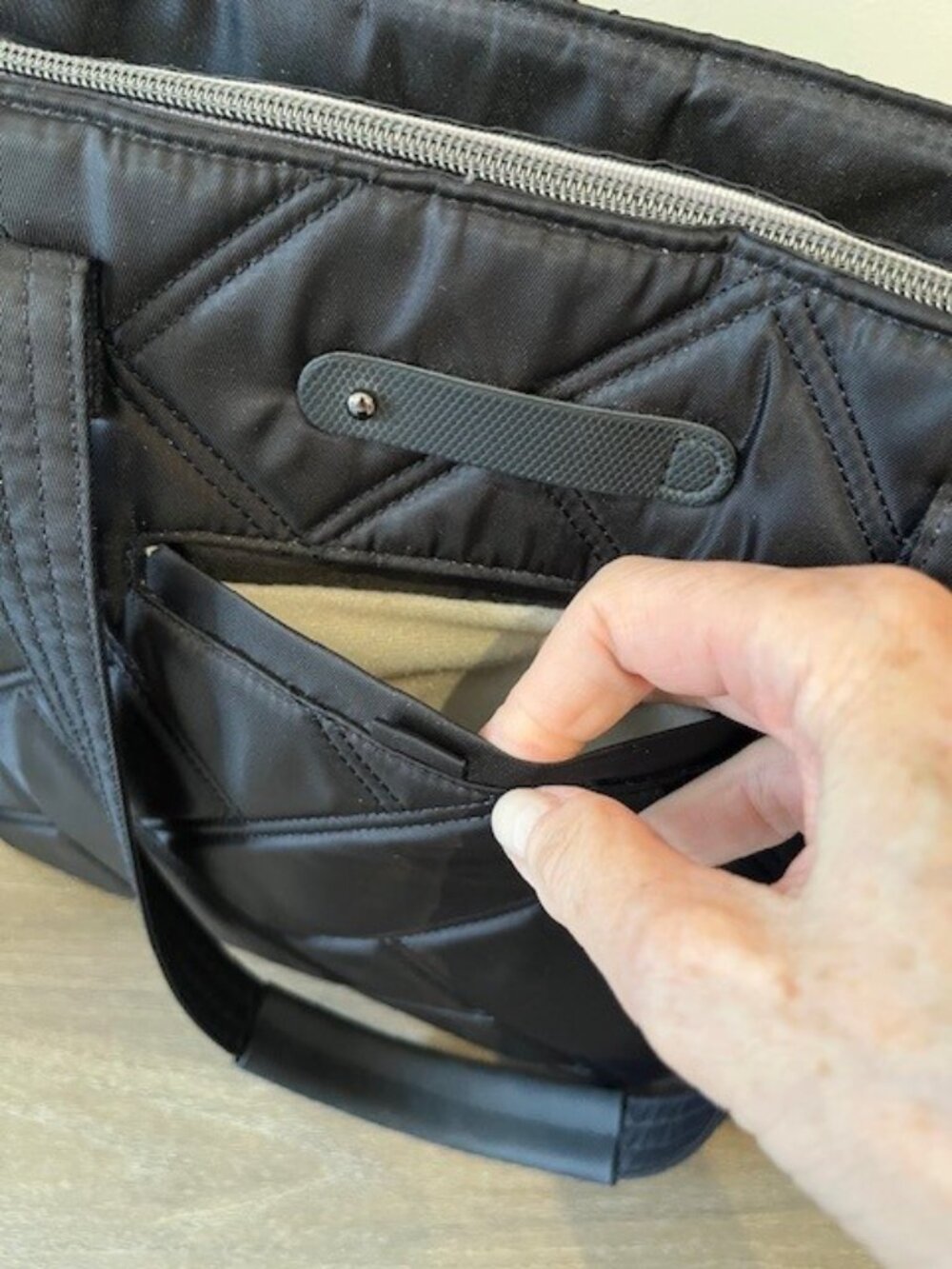 Lug Medium Skyliner Tote - Picture 4 of 14